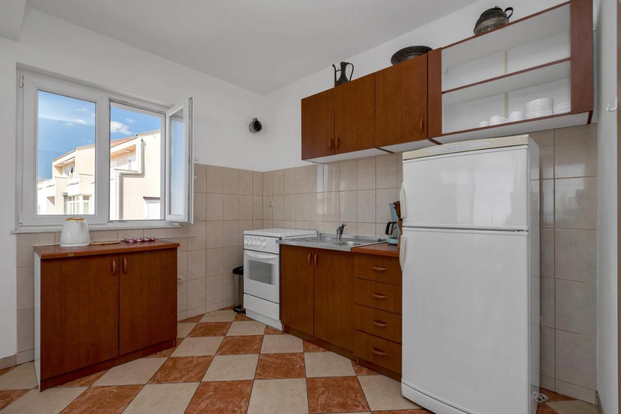 Apartments Vele Макарська Екстер'єр фото