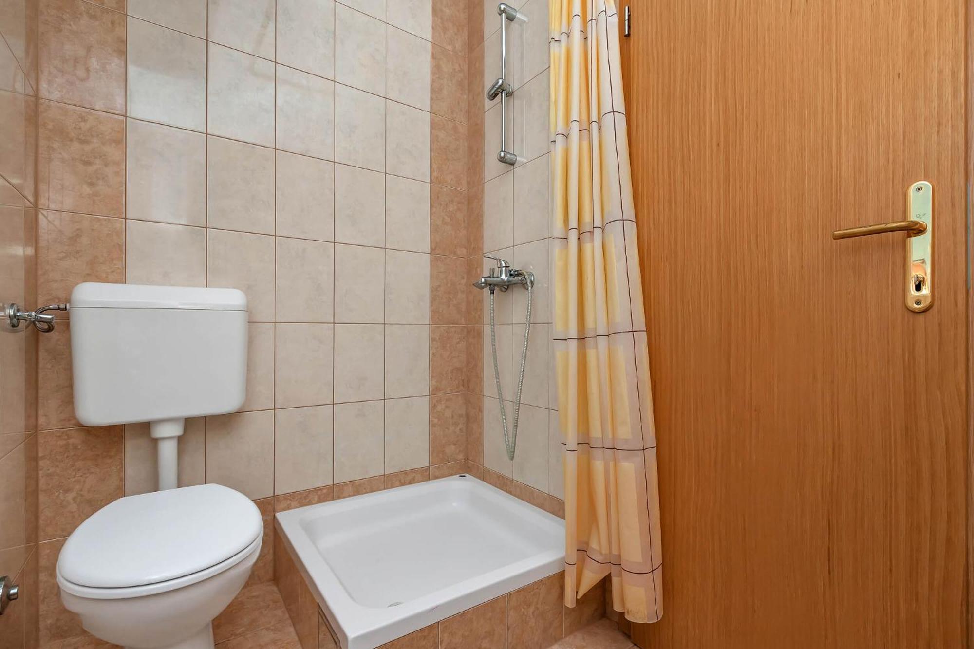 Apartments Vele Макарська Екстер'єр фото