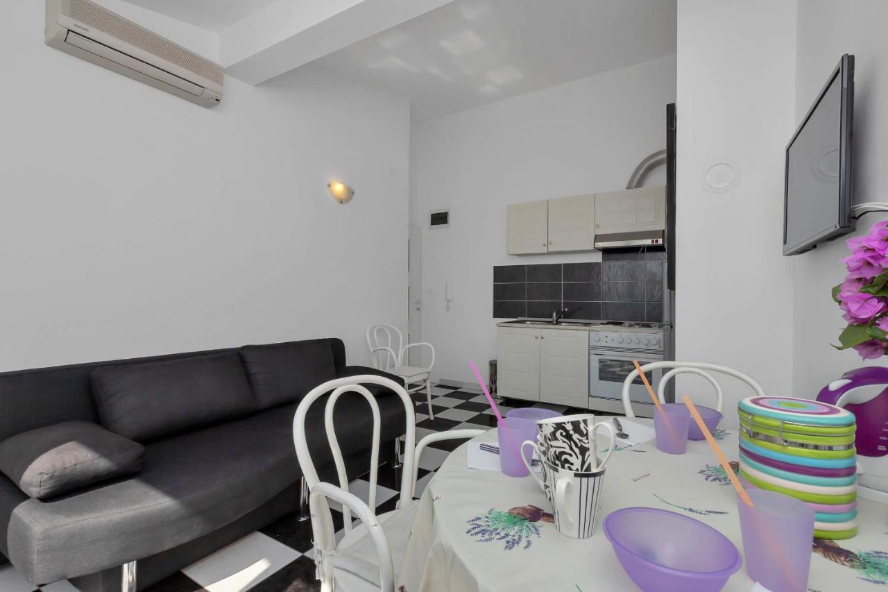Apartments Vele Макарська Екстер'єр фото